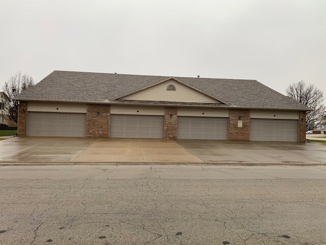 BACK OF BUILDING - 1263 Leon Way