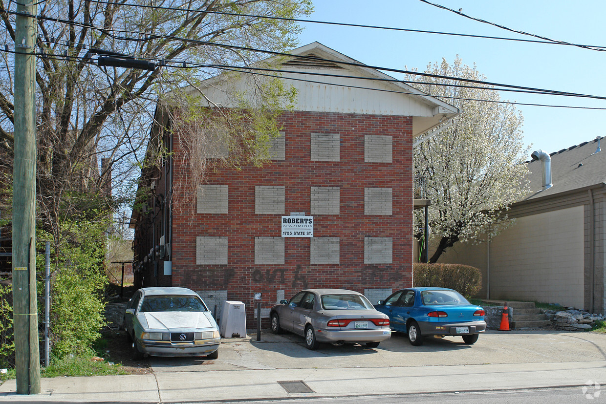 Foto del edificio - 1705 State St