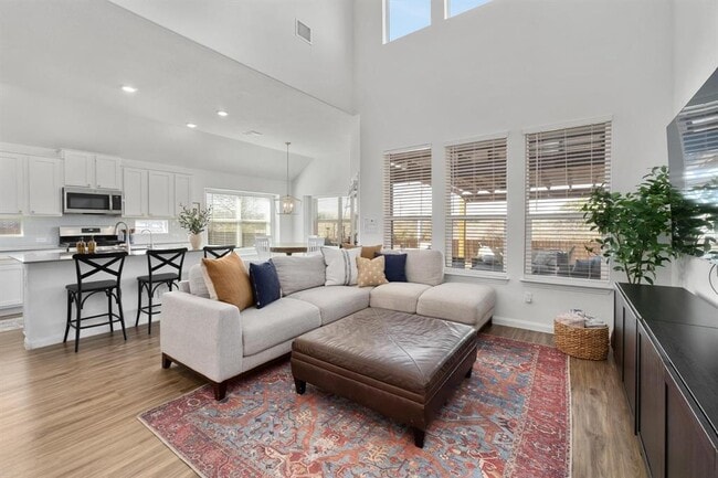 Building Photo - 310 Garcitas Cove