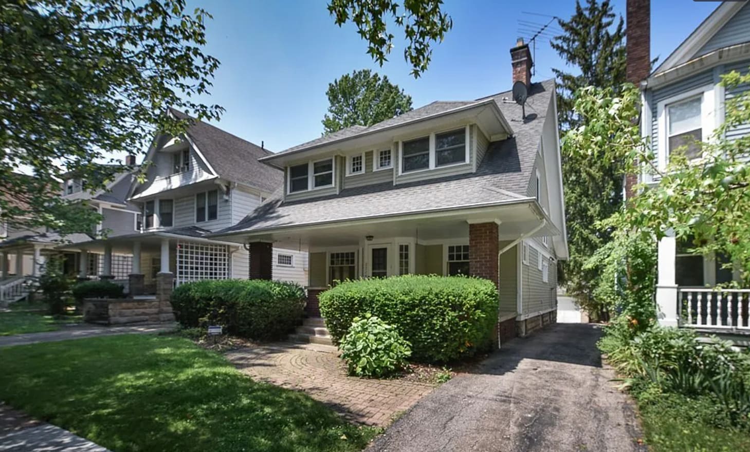 2226 Bellfield Ave Cleveland Heights, OH 44106 – photo 2