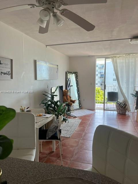Foto del edificio - 1470 NE 125th Terrace