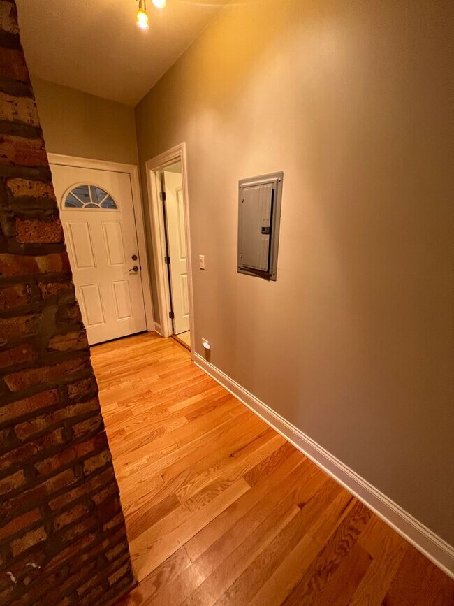 Foto del edificio - 1549 Sherwin