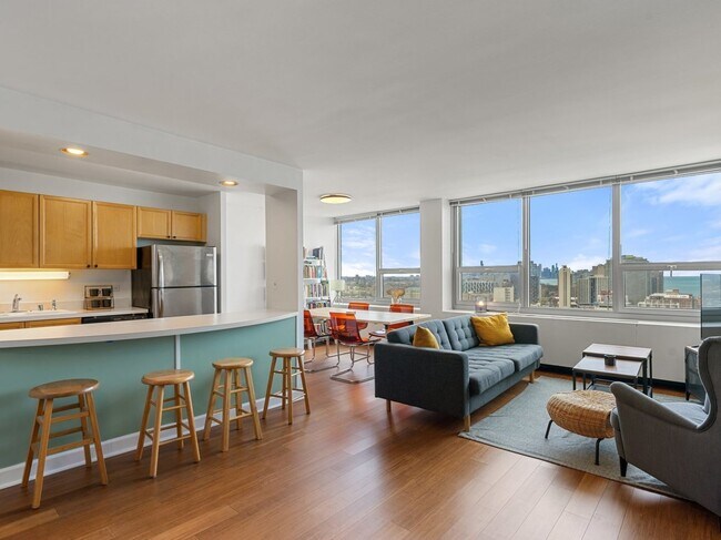 Foto del edificio - 1700 E 56th St