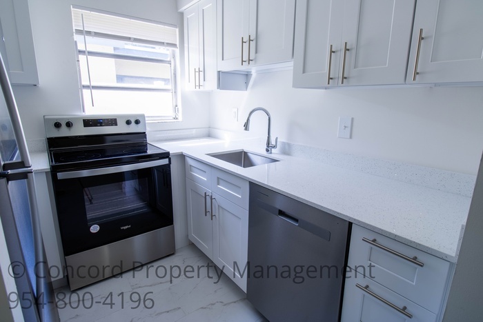 Primary Photo - Newly Renovated 2 Bedroom 1 Bathroom Apart...