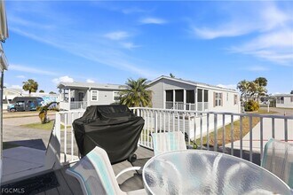 Building Photo - 158 Nanaimo Trail