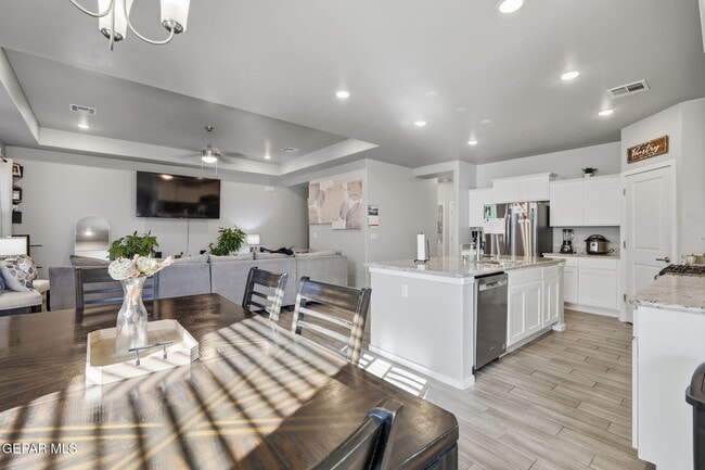 Building Photo - 1052 Summer Breeze Pl