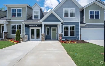 Building Photo - 110 Greensdale Ln