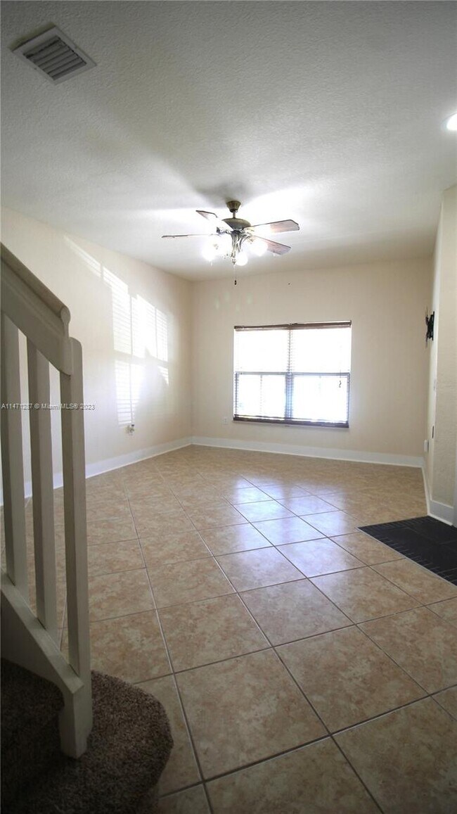 Building Photo - 3377 Merrick Ln