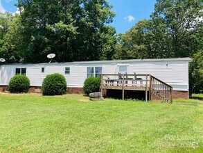 Building Photo - 3014 Diddley Dadburn Rd