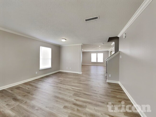 Building Photo - 8432 Centenary Dr