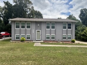 Building Photo - 6500 Shrewsbury Dr NW