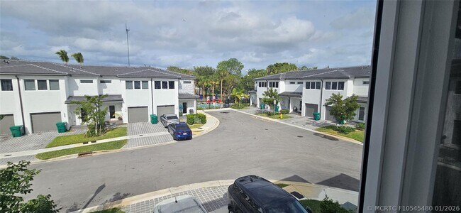 Foto del edificio - 5010 SW 37th St