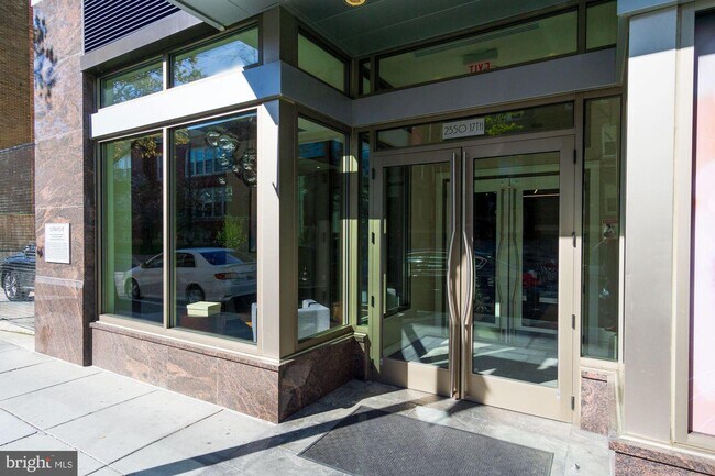 Building Photo - 2550 17th St NW