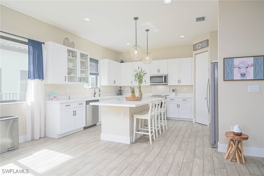 Primary Photo - 5073 Rimini Ave