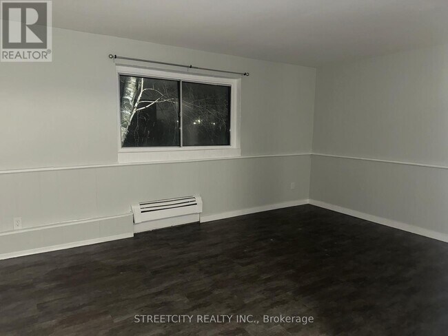 Photo du bâtiment - 220 Ashland Ave