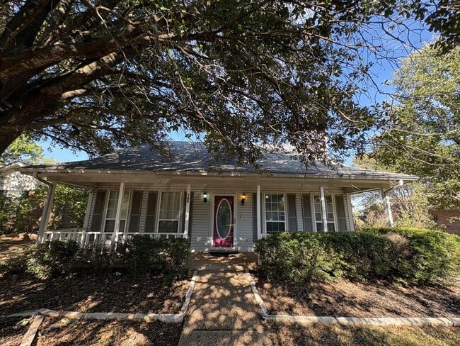 Building Photo - 309 Station Creek Dr