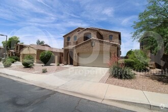 Building Photo - 730 N Robins Way