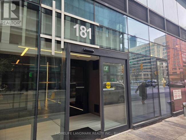 Building Photo - 181-1181 Dundas St E