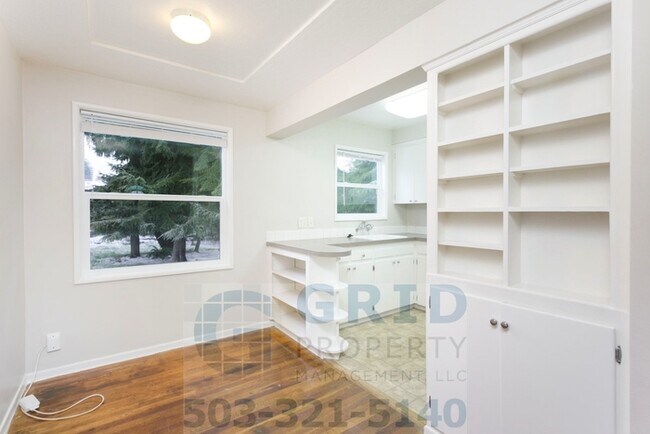 Building Photo - Charming 2 Bedrooms Home in Montavilla!