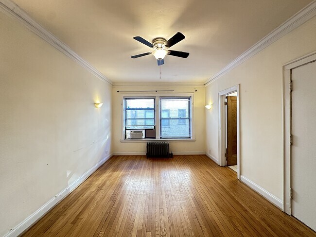 Foto del edificio - 526A W Surf St