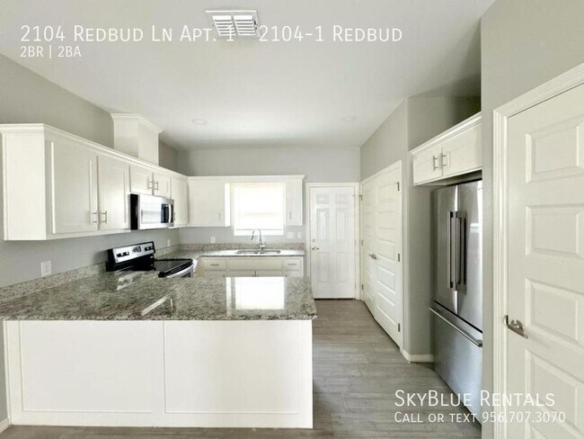 Foto del edificio - 2104 Redbud Ln