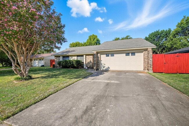 Foto del edificio - Charming 3-Bedroom Home in Keller ISD!