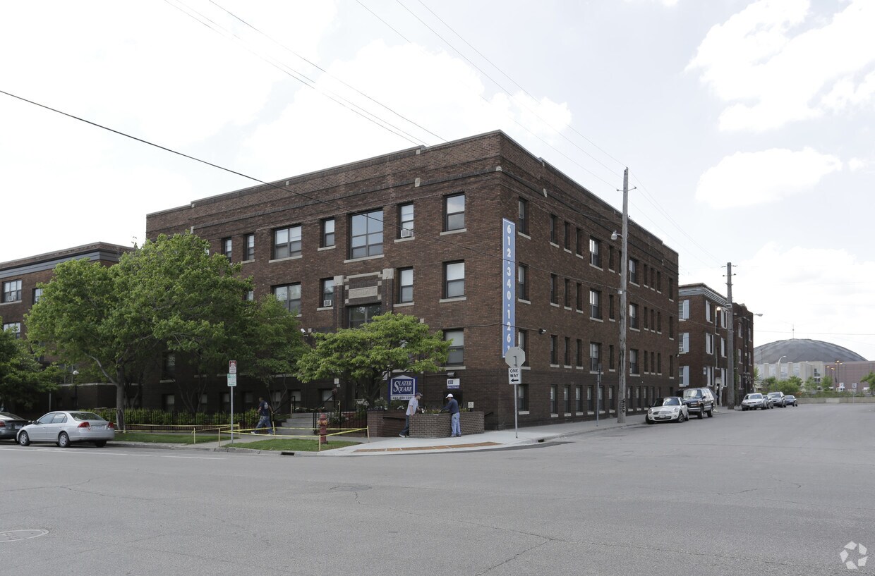Slater Square Elms Apartments Minneapolis, MN