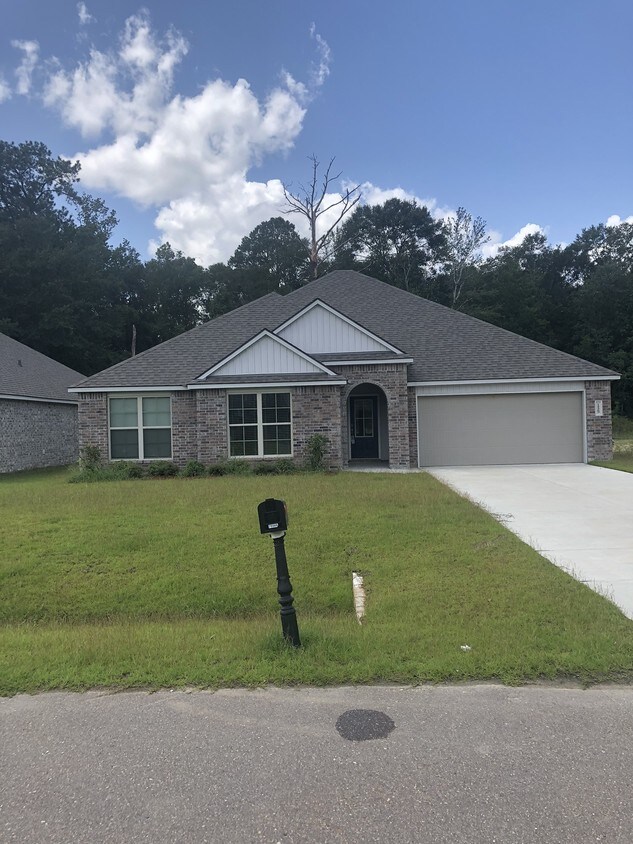 75569 Joyce Dr, Covington, LA 70435 House Rental in Covington, LA