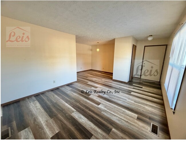 Building Photo - 1550 Leedes Rd