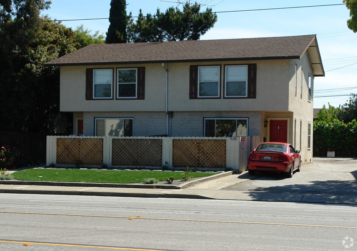 Primary Photo - Hollenbeck Apartments