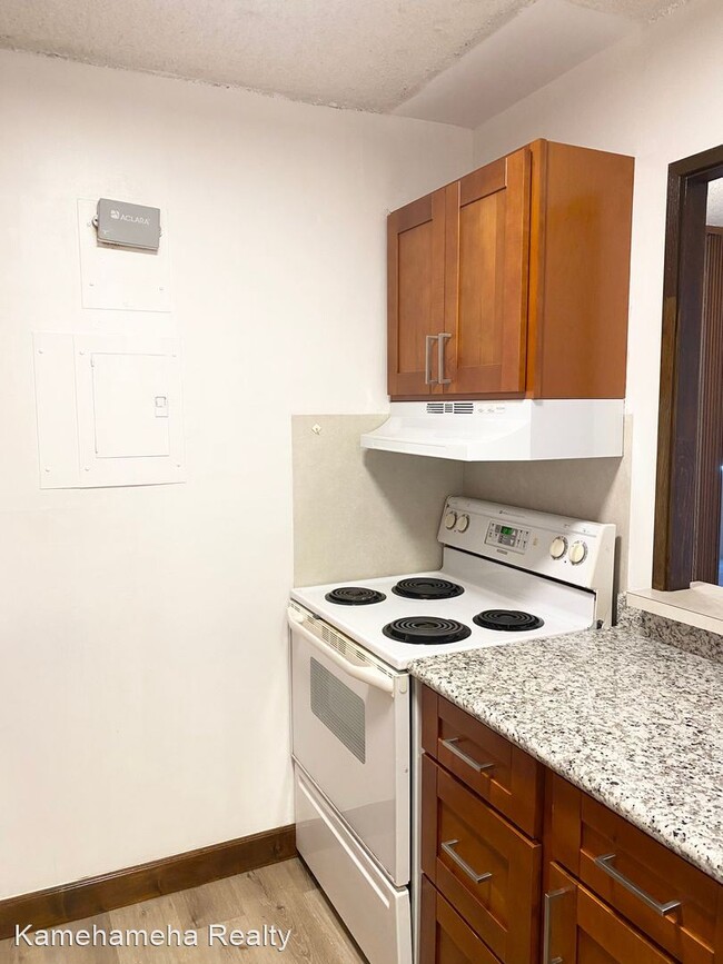 Building Photo - 1 br, 1 bath House - 98-1038 Moanalua Road...