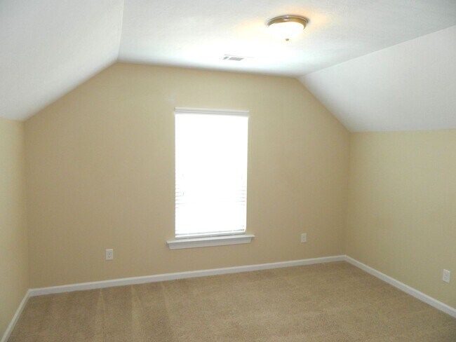 Foto del edificio - 835 Williford Run Dr