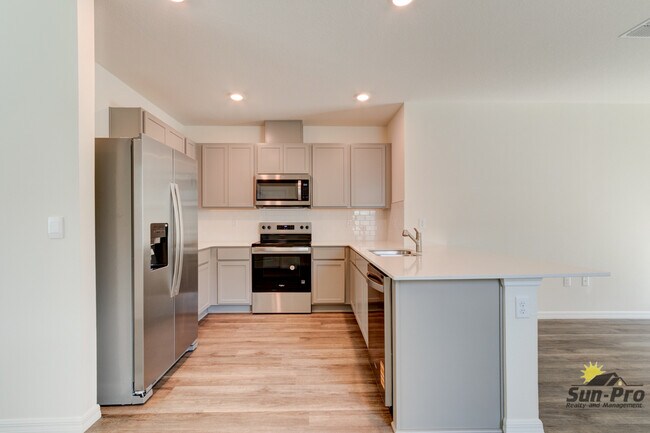 Building Photo - 982 Commons Way