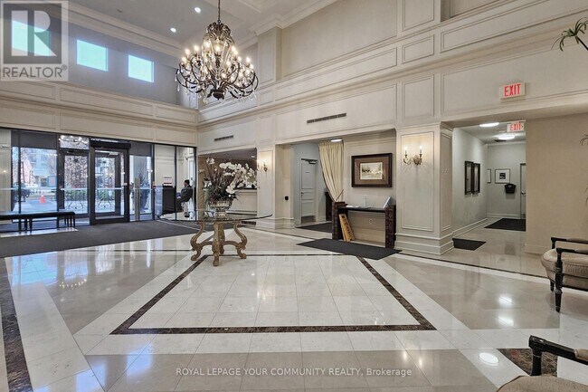 Photo du bâtiment - 662-6662 Sheppard Ave E