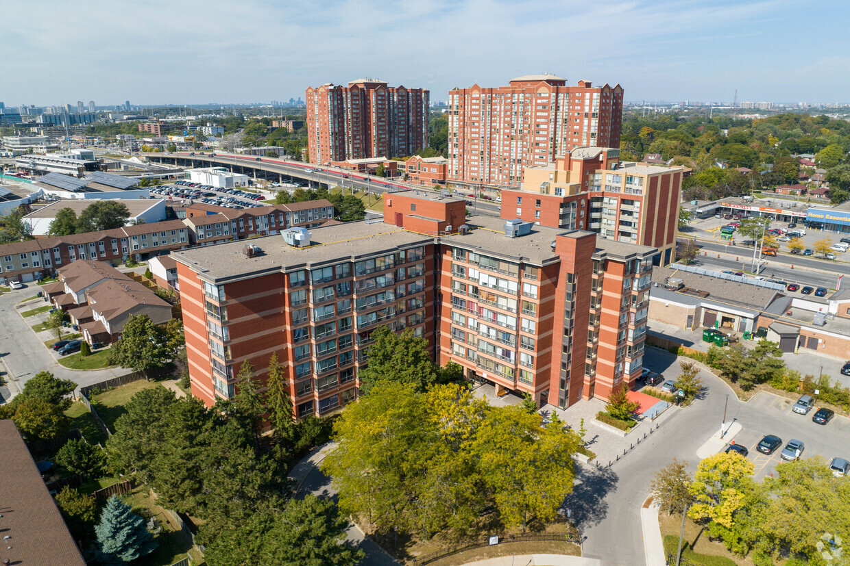 Photo du bâtiment - Gus Harris Place