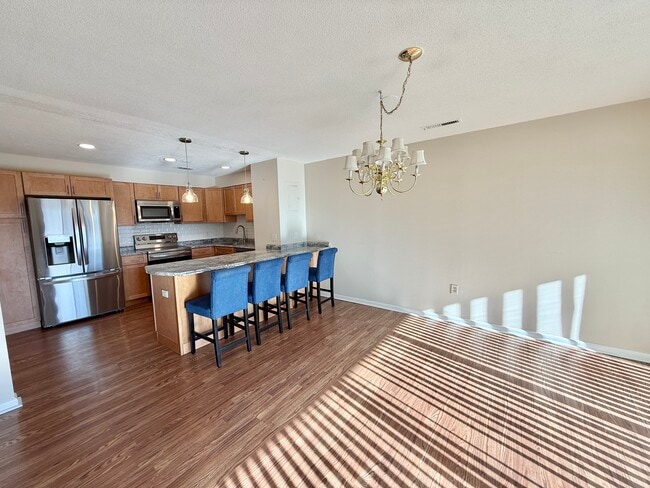 Foto del edificio - 1006 Paradise Rd