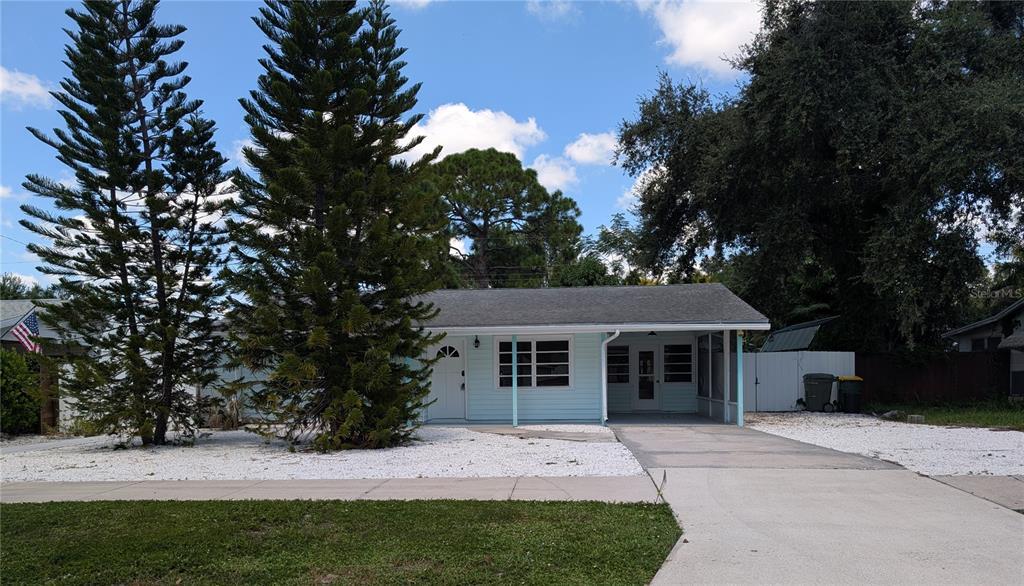 Foto principal - 2431 Prospect St