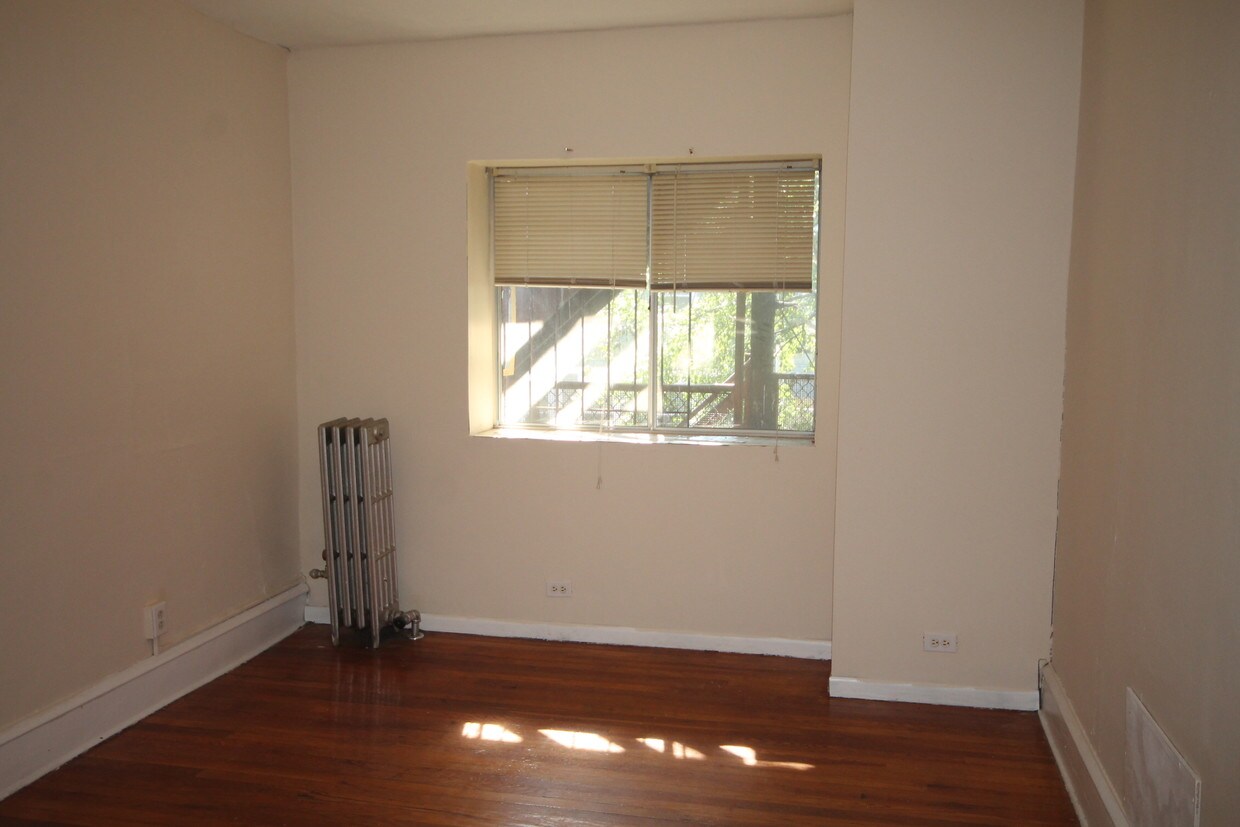 Building Photo - 76 Belmont Ave