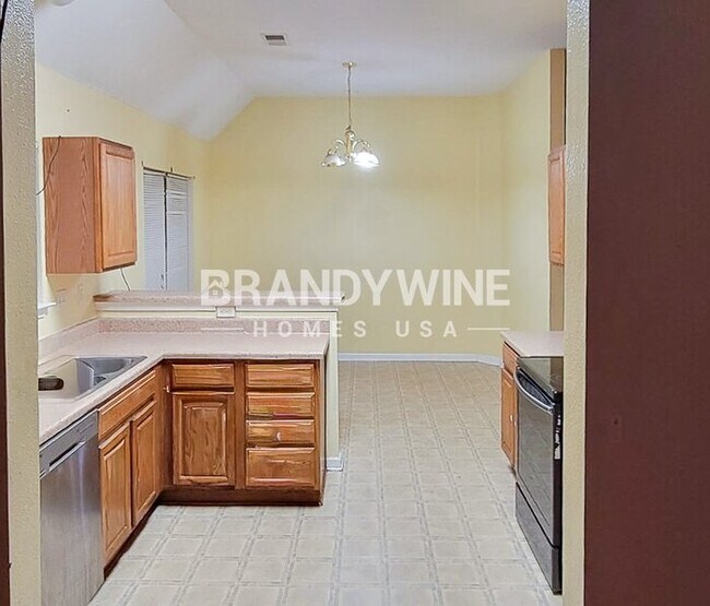 Building Photo - 7129 Brook Mill Cove