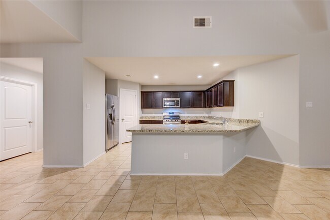 Foto del edificio - 23627 Eldarica Pine Ct