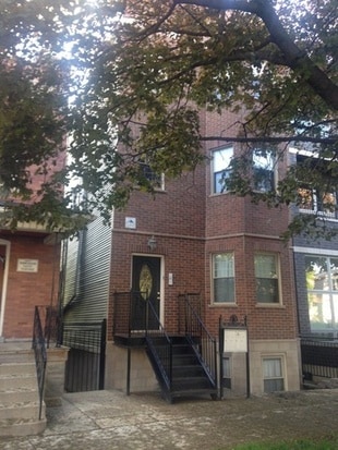 Primary Photo - 2710 N Artesian Ave
