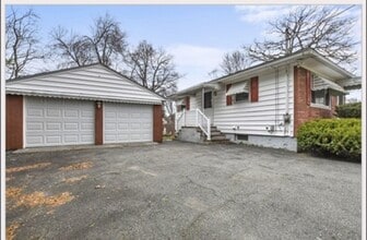 Building Photo - 96 Cheever Ave