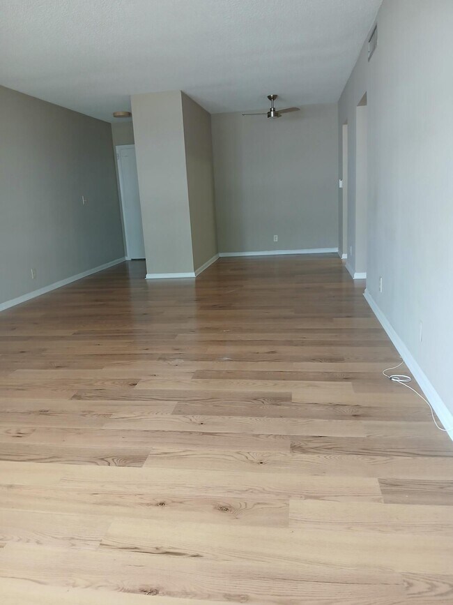 Foto del edificio - 2180 NE 67th St