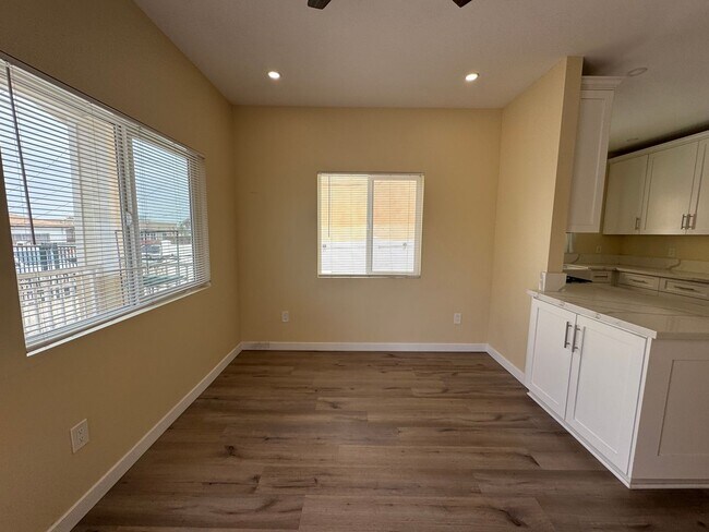 Foto del edificio - 2121 Ocean View Blvd