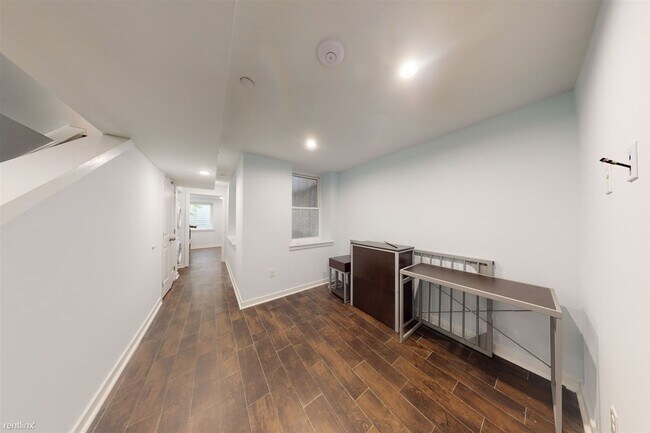 Foto del edificio - 4 br, 4 bath Triplex - 1517 SEYBERT ST Unit 1
