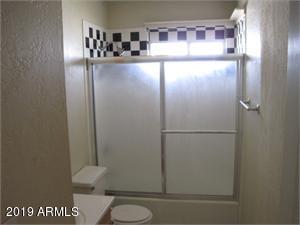 Building Photo - 2805 S Kenneth Pl