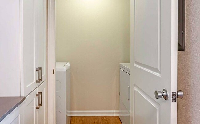 Avalon Westbury Apartments Westbury Ny Apartments Com