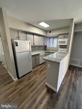 Building Photo - 1319 Valley Dr