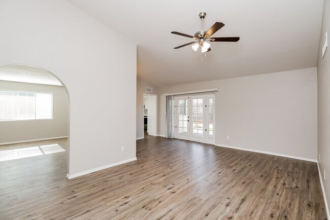 Foto del edificio - 840 S 21st St