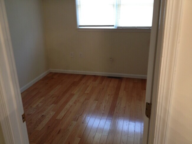 Dormitorio #1 - 5 Midland Dr